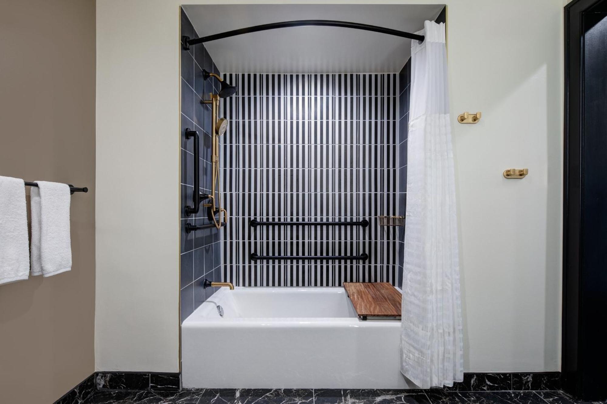 The Lasalle Hotel, Bryan College Station, A Tribute Portfolio Hotel Buitenkant foto