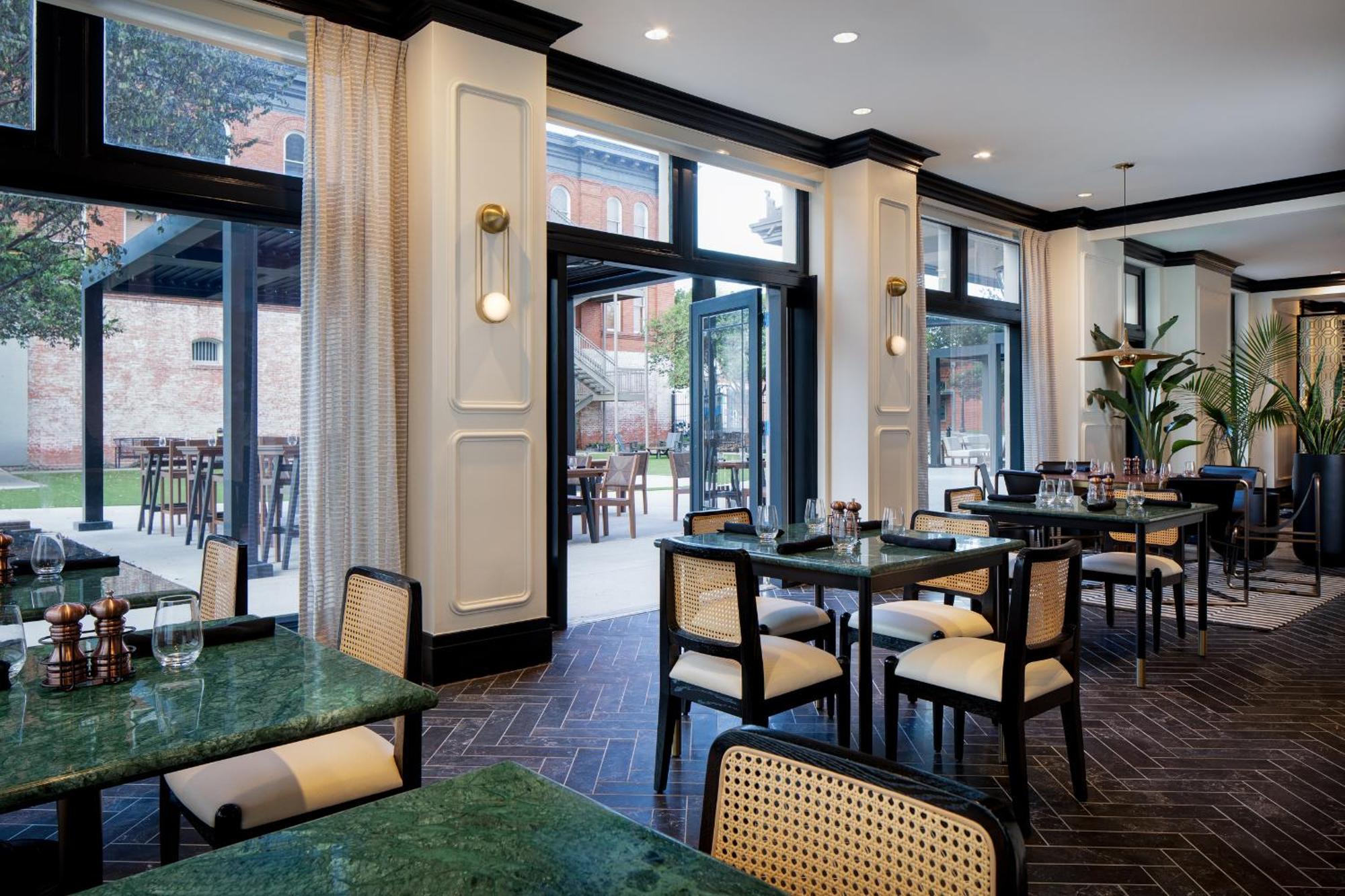 The Lasalle Hotel, Bryan College Station, A Tribute Portfolio Hotel Buitenkant foto